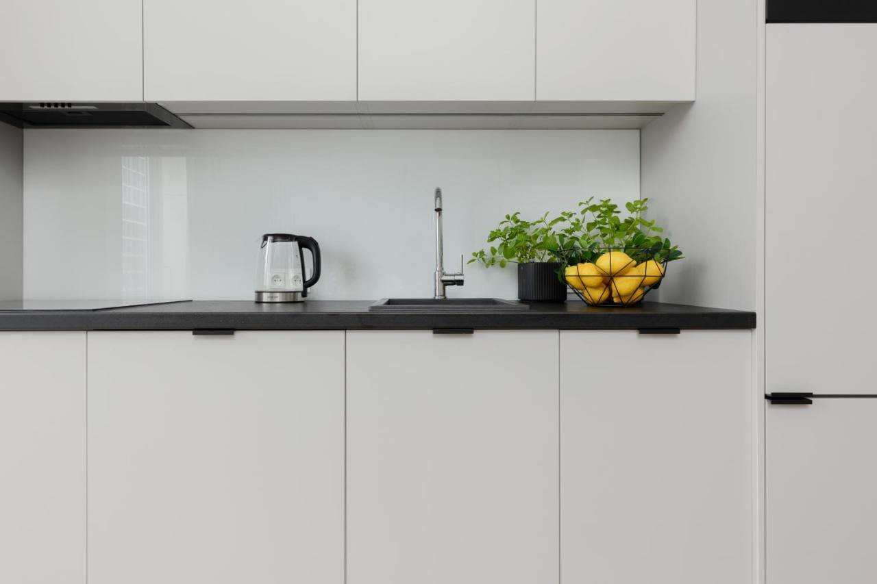 Spacious Apartment With Panoramic View Of Warsaw By Noclegi Renters 외부 사진